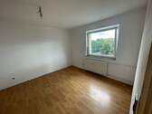 Schlafzimmer - 4 Zimmer Etagenwohnung zum Kaufen in Rosdorf