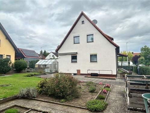 Giebelansicht - 6 Zimmer Einfamilienhaus zum Kaufen in Dormitz