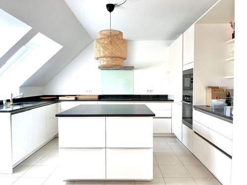 Einbauküche - 3 Zimmer Etagenwohnung in Düsseldorf