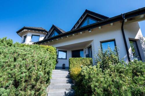 . - Mehrfamilienhaus, Wohnhaus mit 257,00 m&sup2; in Löffingen zum Kaufen