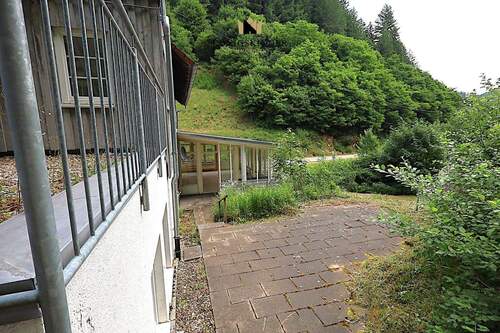 ...und zur Südterrasse vor dem Wintergarten... - 
