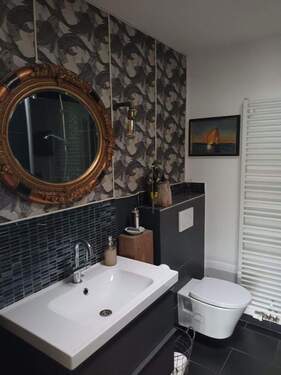 Gästebad mit Dusche - Einfamilienhaus mit 160,00 m&sup2; in Modautal zum Kaufen