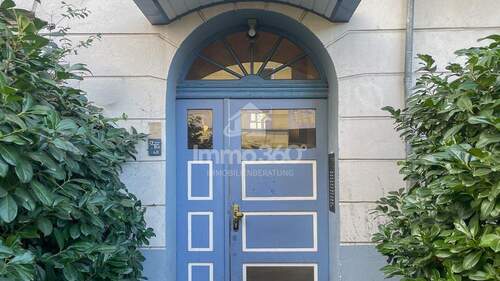 gepflegtes Mehrfamilienhaus / Altbau - 