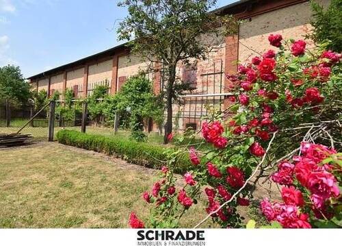 ...hinter der Scheune das Gartenparadies - 1 Zimmer Mehrfamilienhaus, Wohnhaus in Hohe Börde