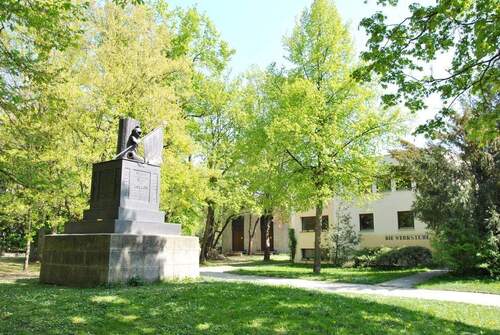 Ansicht - Verkauft ! 2-Familienhaus mitten im Park in der Regenburger Innenstadt