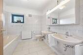 Vollbad im Dachgeschoss - 