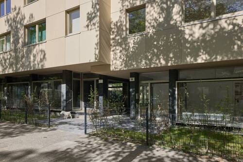 Durchgang zum Eingang - 3 Zimmer Etagenwohnung in Hamburg
