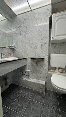 WC - 