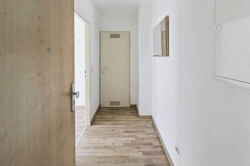 Flur - Etagenwohnung mit 28,00 m&sup2; in Nürnberg zum Kaufen