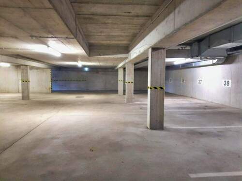 Tiefgarage - 