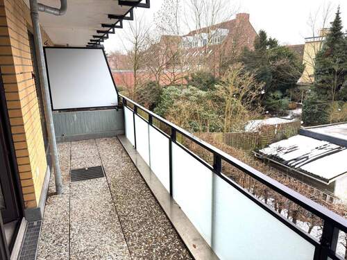 Balkonansicht - 2 Zimmer Etagenwohnung zum Kaufen in Hamburg