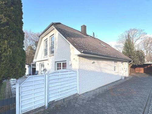 Außenansicht - 4 Zimmer Einfamilienhaus zum Kaufen in Celle