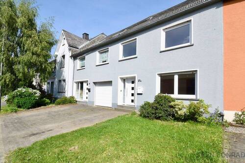Außenansicht 01 - Zwei Häuser, ein Zuhause - Mehrgenerationenhaus mit großem Garten in Kempfeld