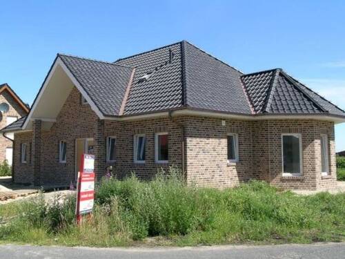 Seitenansicht - Bungalow mit 140,00 m² in Geeste zum Kaufen