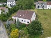 Bild 1 - WEITBLICK - Ein-Zweifamilienhaus mit zwei Garagen für das kl. Budget
