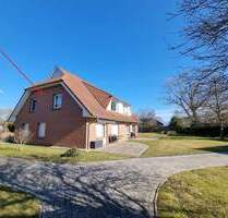 Charmante 2-Zimmer-Ferienwohnung mit verglaster Loggia in Waase auf Rügen - Ummanz
