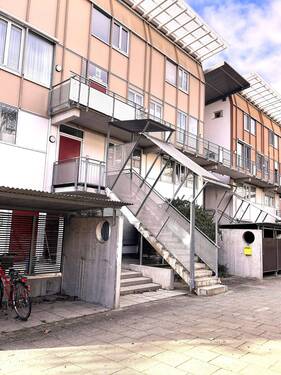 Ansicht Haus mit Zugang zur Wohnung - 