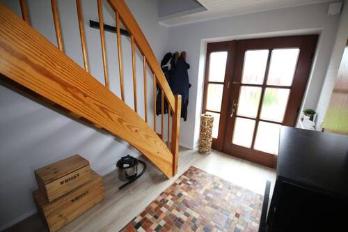 Eingangsbereich / Hausflur - Einfamilienhaus mit 115,00 m² in Lübeck zum Kaufen