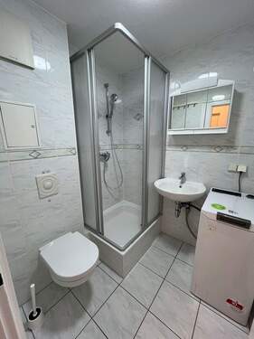 Badezimmer.jpg - Etagenwohnung in Berlin