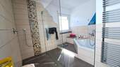 Badezimmer im Erdgeschoss - 