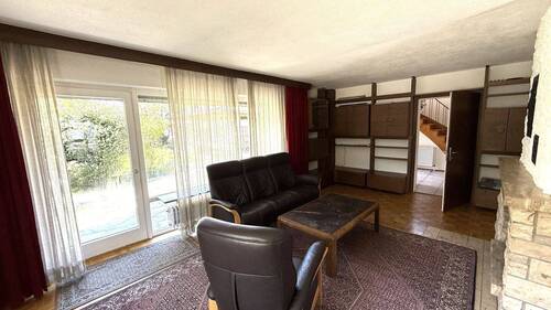 Wohnbereich mit Zugang auf die Terrasse - 4 Zimmer Einfamilienhaus in Ravensburg