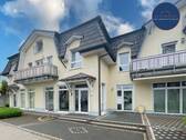 Außenansicht Straße rechet Gewerbefläche - 2 Zimmer Gewerbeobjekt (Büro, Produktion, Verkauf) zur Miete in Hennef (Sieg)