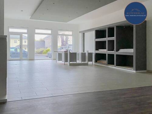 großer Raum - Gewerbeobjekt (Büro, Produktion, Verkauf) in Hennef (Sieg) zur Miete