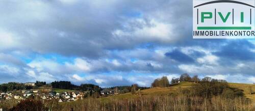 Blick von der Siedlung - Moderne offene Küche, Wohnzimmer, Schlaf- u. Kinderzimmer, Bad Mietpreis, Größe, Raumaufteilung - perfekt!