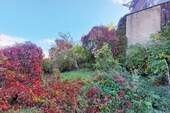 Strauchbewuchs - Einfamilienhaus mit 350,00 m² in Querfurt zum Kaufen