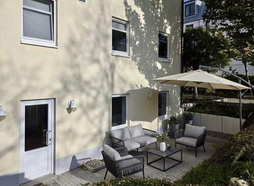 die großzügige Terrasse - 4 Zimmer Etagenwohnung in Sellin
