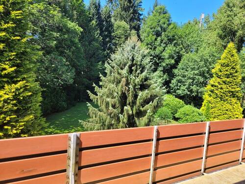 Blick vom Balkon - Drei-Zimmerwohnung mit wunderschönem Blick ins Grüne