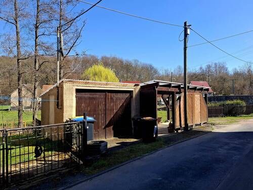 Garage und Carport - 