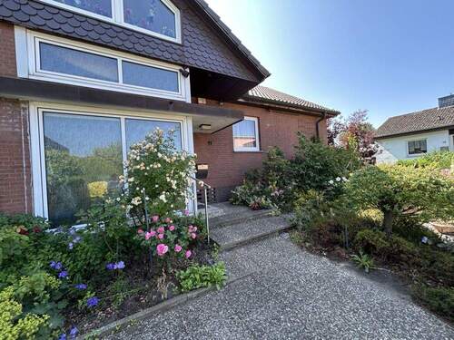 Eingangsbereich - Einfamilienhaus mit 118,10 m² in Nienburg (Weser) zum Kaufen