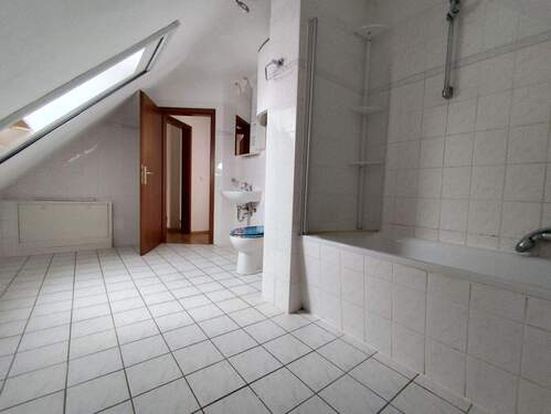 Badezimmer - 2 Zimmer Etagenwohnung zur Miete in Taura