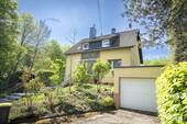 Hausfront mit 1. Garage - Einfamilienhaus mit 178,00 m&sup2; in Sulzbach zum Kaufen