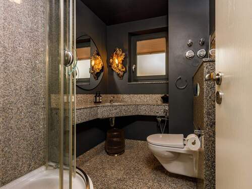 Sleek & Complete - 
