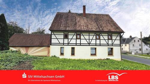 Außenansicht Wohnhaus - gepflegtes, charmantes Fachwerkhaus