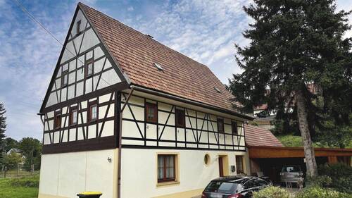 Außenansicht Wohnhaus - 