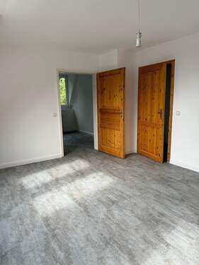 Rückseite Eingangsbereich - Etagenwohnung mit 101,00 m² in Hamburg zur Miete