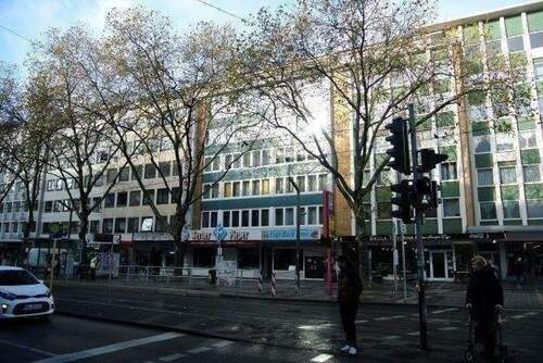 City-Hausansicht - Citylage Mülheim-Mitte Wohn-und Geschäftshaus-Mehrfamilienhaus mit 11 Wohnungen und zwei Gewerbeeinheiten