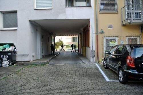 Zufahrt zum Hinterhof - 