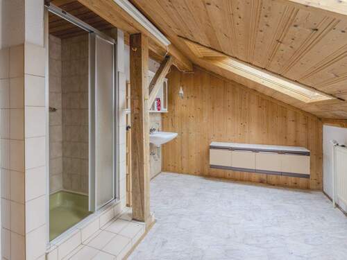 Badezimmer DG - 