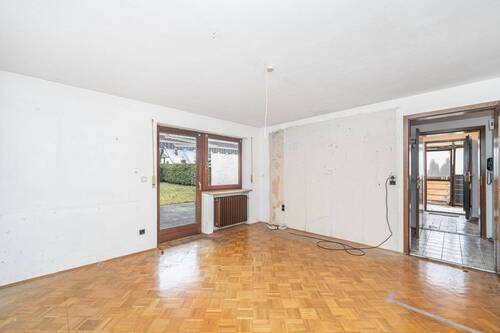 Gartenwohnung im Erdgeschoss - 7 Zimmer Doppelhaushälfte zum Kaufen in München