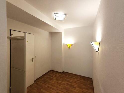 Garderobe - 