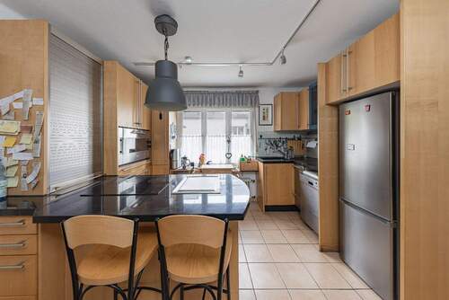 geräumige Küche - 6 Zimmer Mehrfamilienhaus, Wohnhaus in Hagen