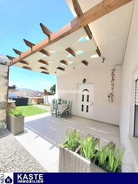 Titel - Charmantes, komplett renoviertes Steinhaus mit Garten und Meerblick in Kastelli - Kreta