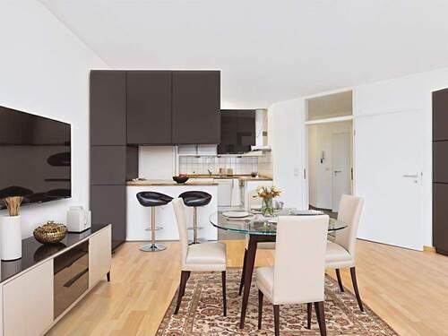 Mustermöbilierung Essbereich - 