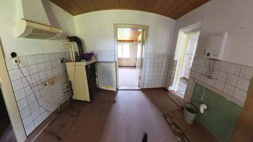 Küche EG zum Flur & Wohnzimmer - 