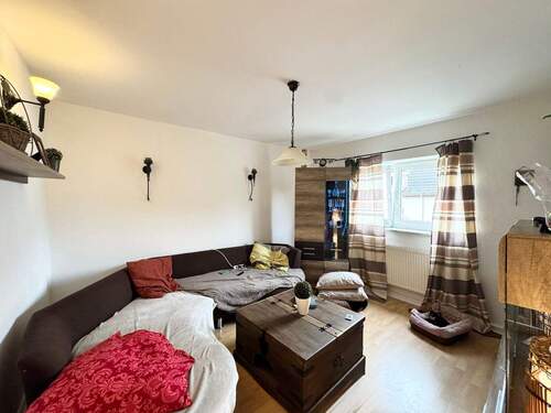 Wohnzimmer - 2 Zimmer Etagenwohnung in Herne