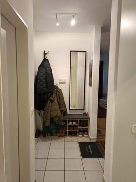 Garderobe - 4 Zimmer Etagenwohnung in Übach-Palenberg